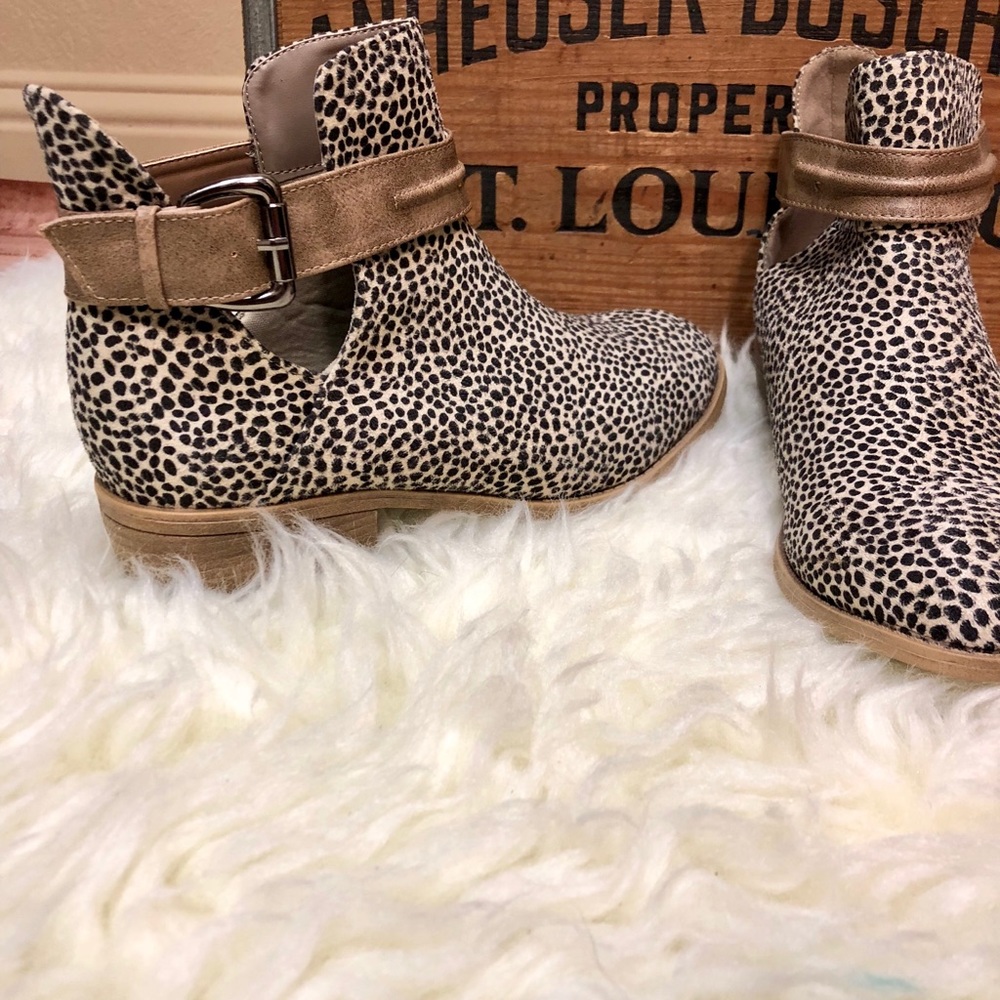 Spotted Booties - Picture 4 of 6